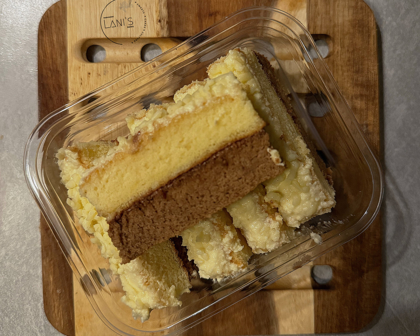 Kue Bolu Lapis Coklat Keju